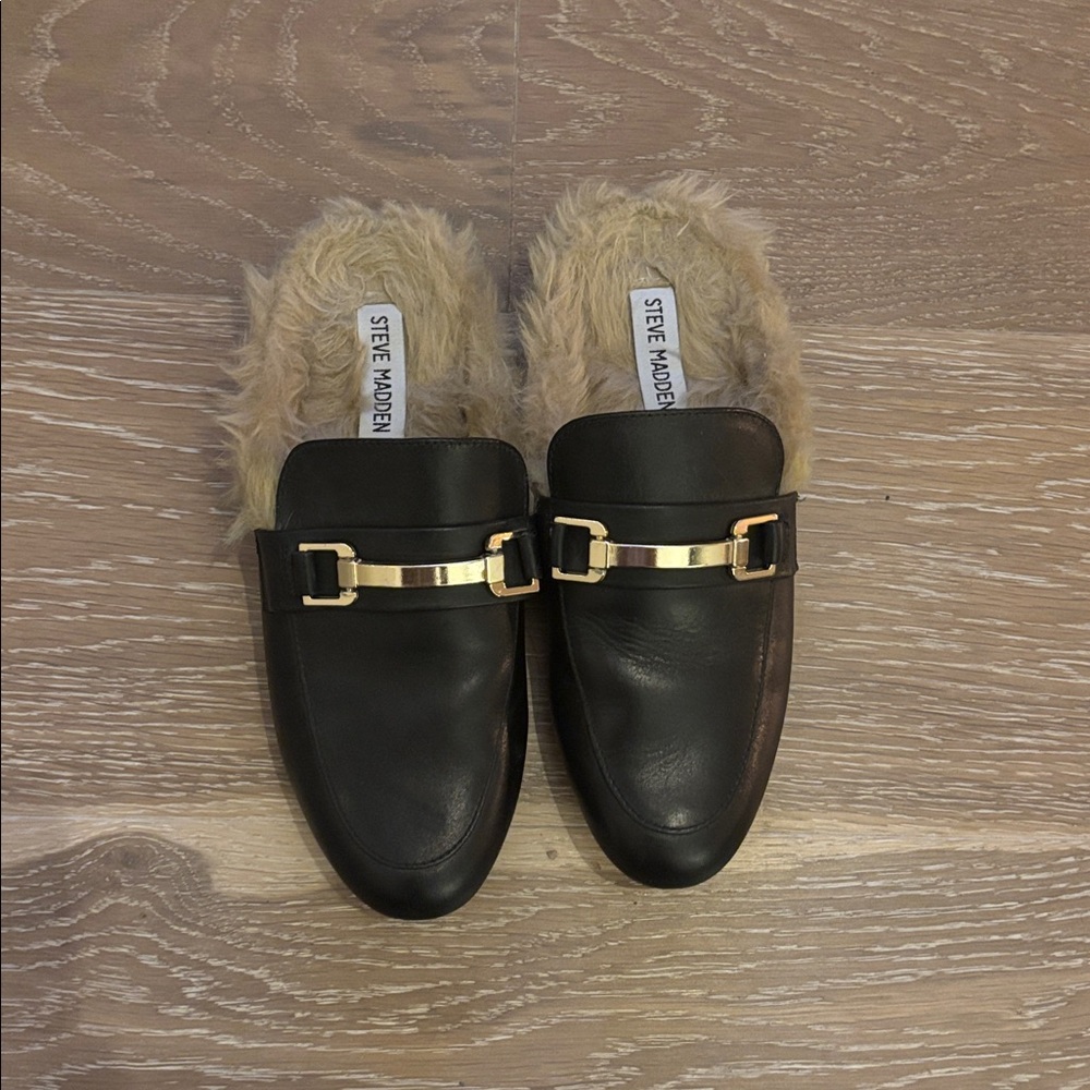 Steve Madden Black Fur-Lined Loafers with Gold Buckle